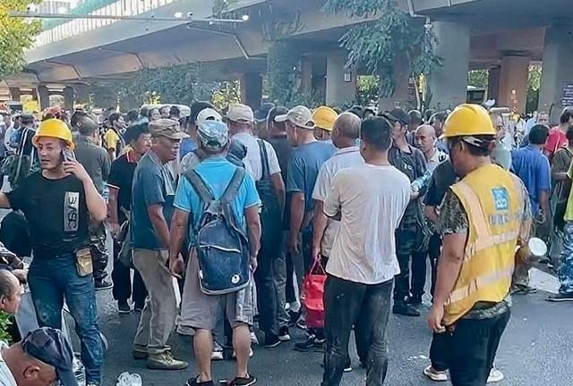 今天是7月27日，这是山东济南劳务市场，为大家报一下：今天最新的用工价格，今天市