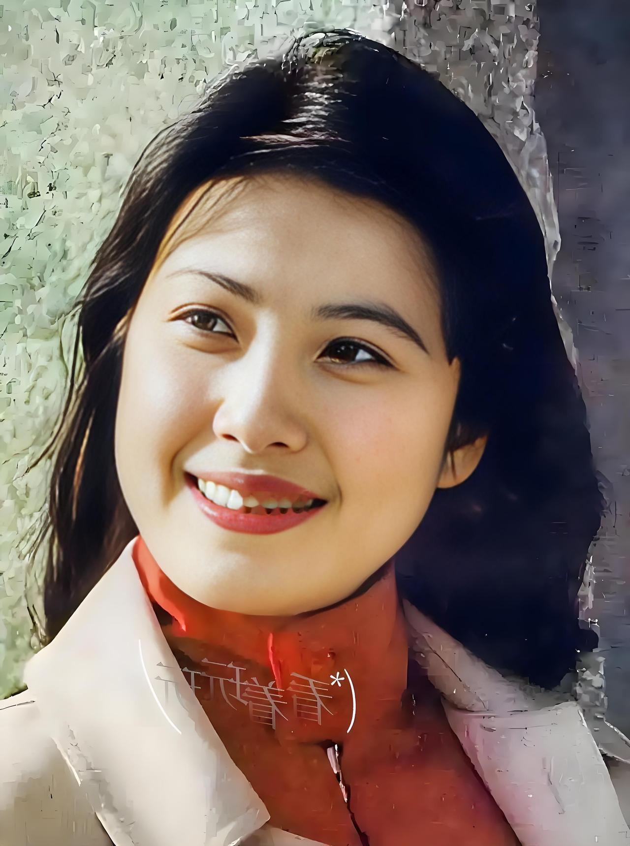 三叔上周去世，享年八十四岁。没有儿子，只有两个女儿。这些年一直是两个表姐