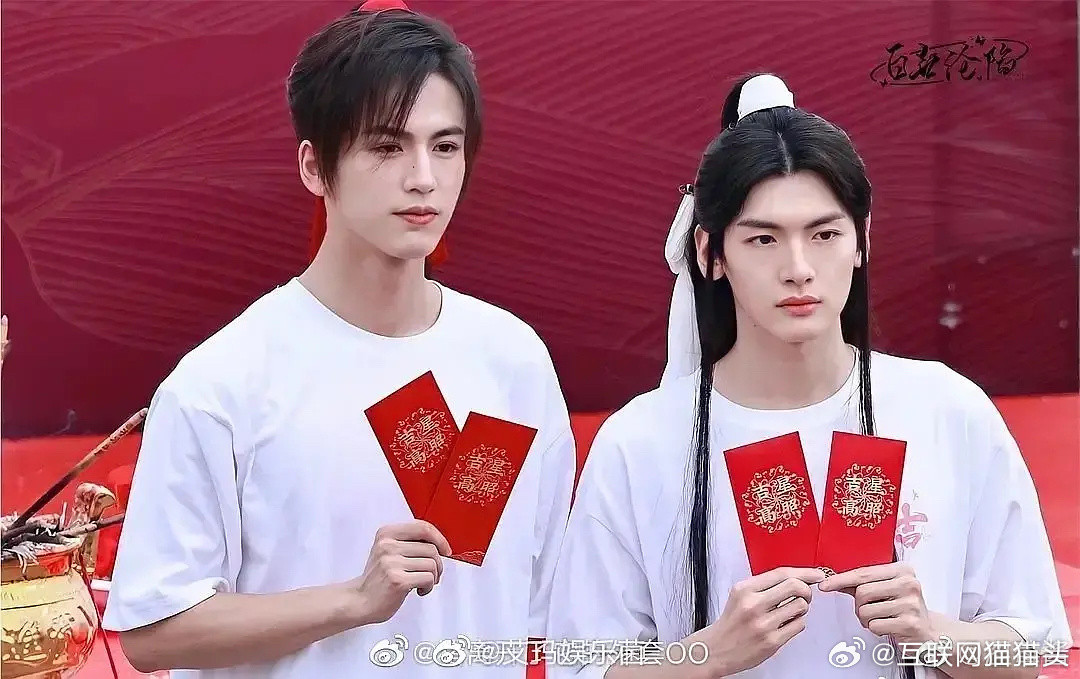 张凌赫翟潇闻这个剧啥时候能播啊这体型差真的绝了…