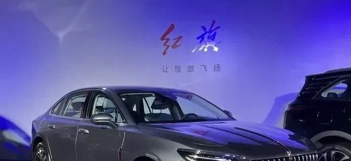 这就是赤裸裸的现实啊!电车30万:使用10年，电费1万，卖1.5万;油车