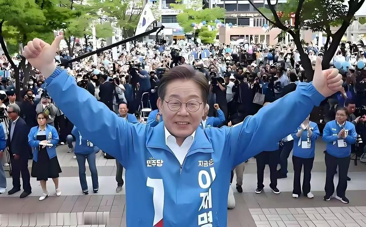 8月4日，李在明干了一件足以改变韩国司法格局的事。他主持国务会议批准修法，取消韩