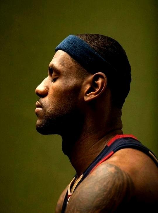 詹姆斯的得分，开始分“聪明分”和“笨分”了。34岁科比，老了。38岁邓肯1