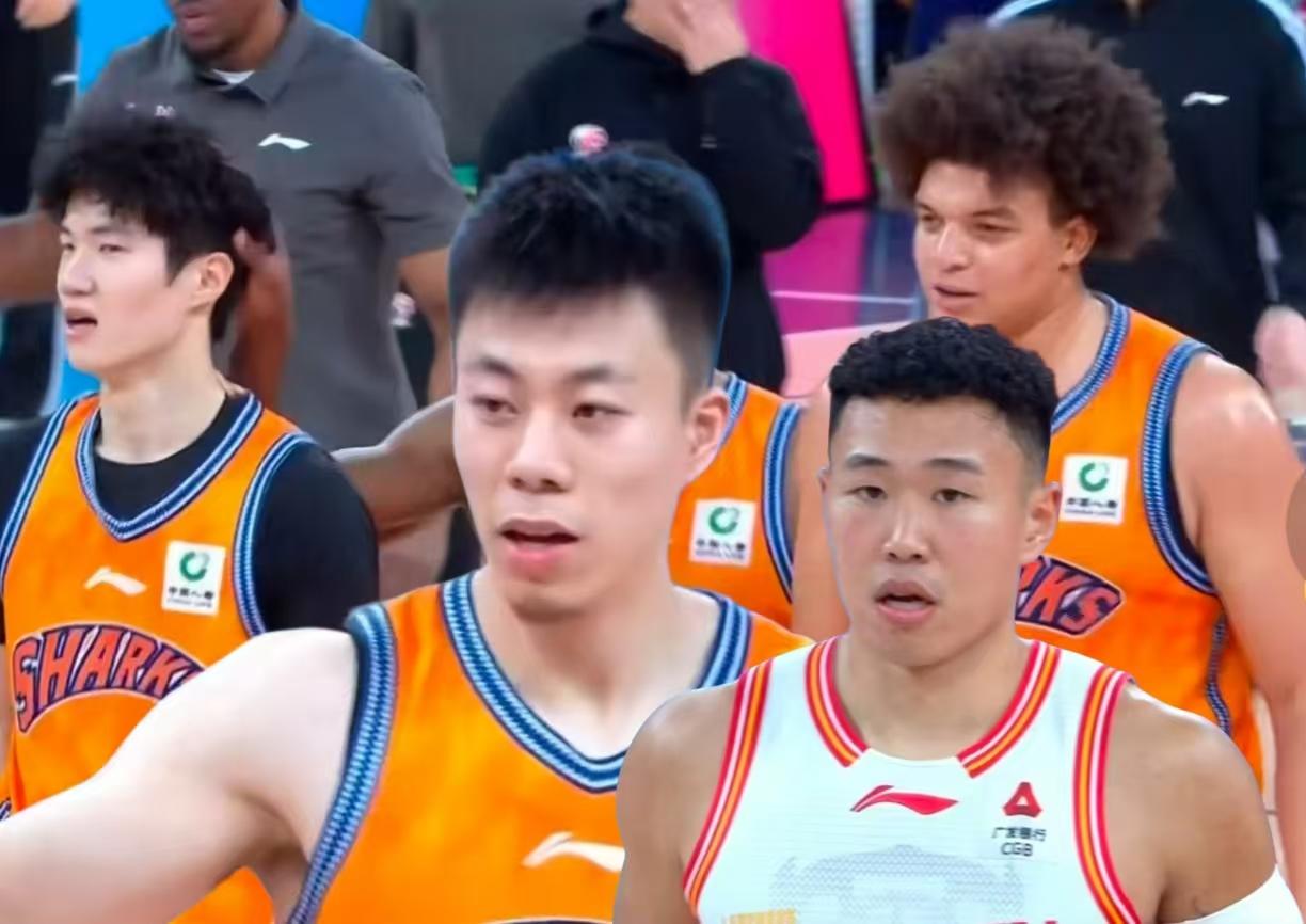 上海男篮101-92逆转深圳，贺希宁空砍43分，看了球员的表现，给大家评分：怀