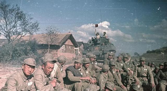 1949年5月1日，第81师师长葛开祥得知第68军军长刘汝珍的家属已经坐飞机去了