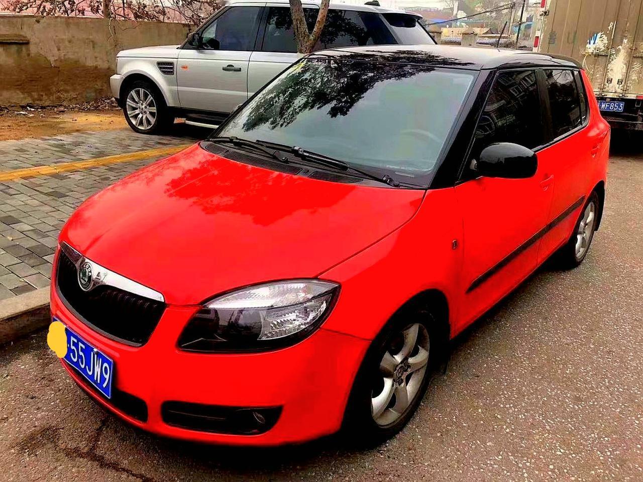 我对斯柯达这个品牌一直很有好感，很可惜他在中国始终上不了正席。斯柯达晶锐可以说是