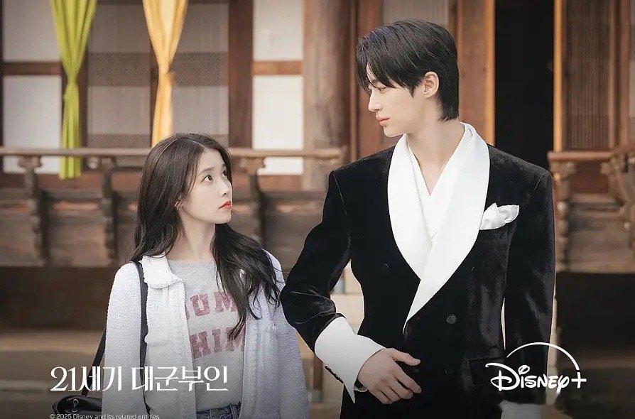 边佑锡是不是飞升太快了现在都能和IU搭戏了背着善宰跑完全靠女主的演技啊，最后