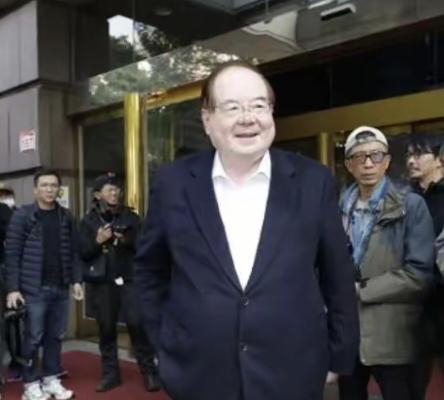 吴子嘉爆料，说郑丽文太聪明，找李乾龙当国民党副主席。据吴子嘉的爆料说，李乾龙