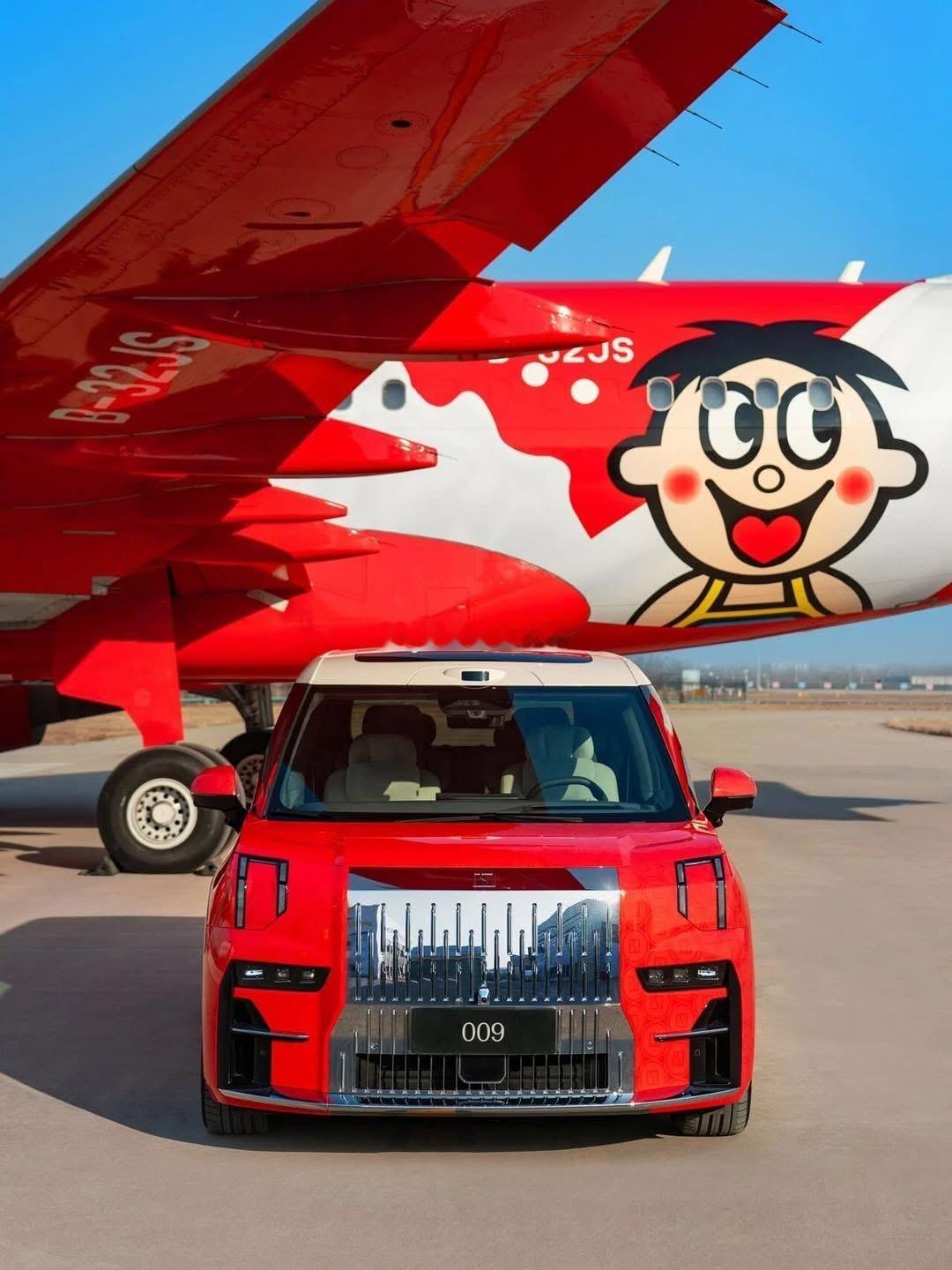 电动MPV，客机，零食的三合一，这个广告您赶脚效果如何？？？祝大家新年事业旺，家