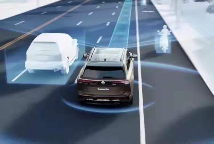 一觉醒来，车市又沸腾了！10月27日出台的汽车补贴新政，690亿补贴砸向车市！报