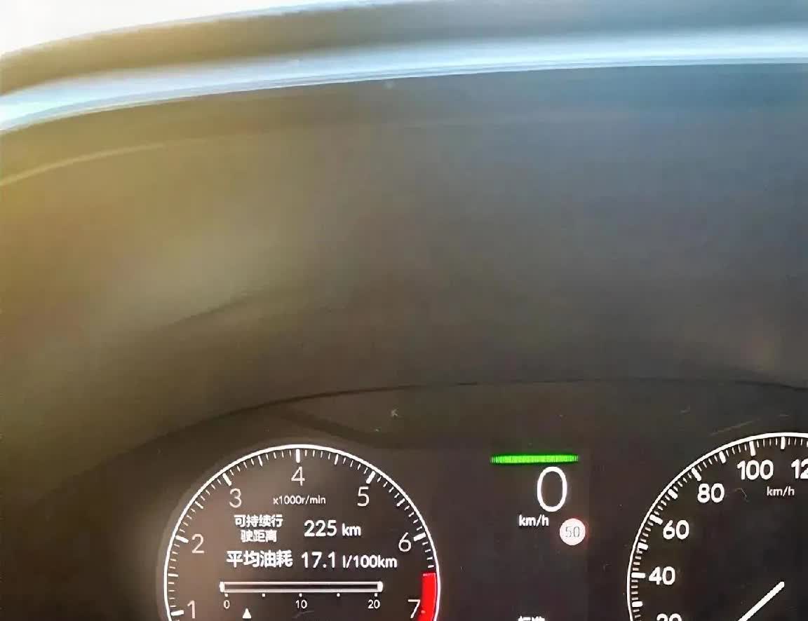 CR-V1.5T车型，终于懂它为啥一直是爆款！实测油耗表现太惊艳了，本田“地球
