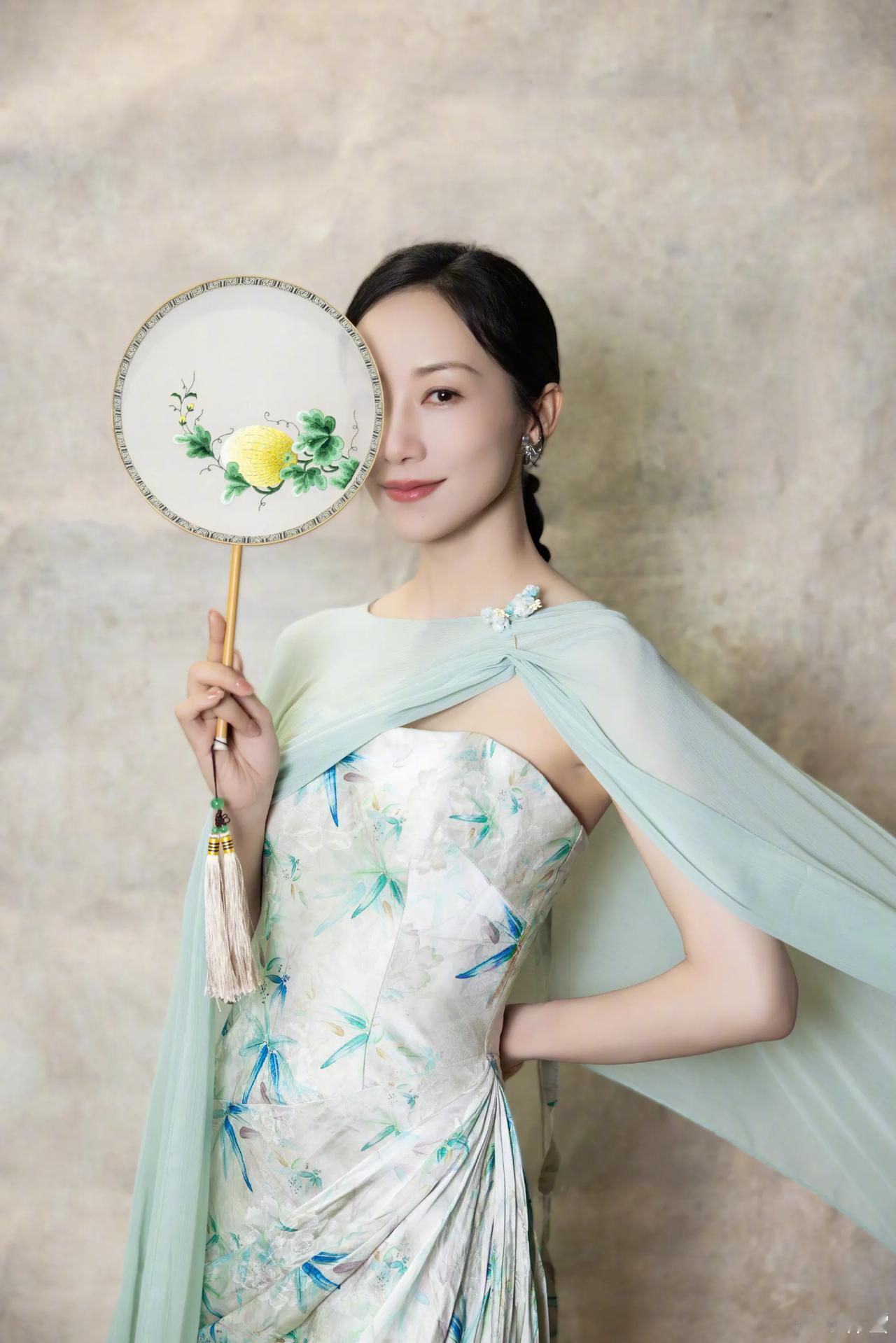 哈密和雪甜蜜蜜[滑稽笑]韩雪娱乐