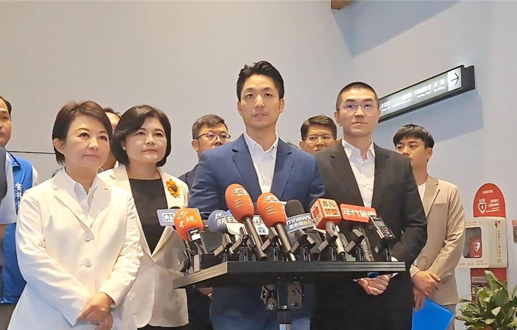 蒋万安号召725上凯道反毒油你怎么看？4.4万网友惊人表态中联毒油案源头至今