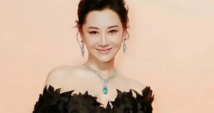 她一生“风流成性, 老少通吃”, 撩汉无数, 现如今56岁依旧单身