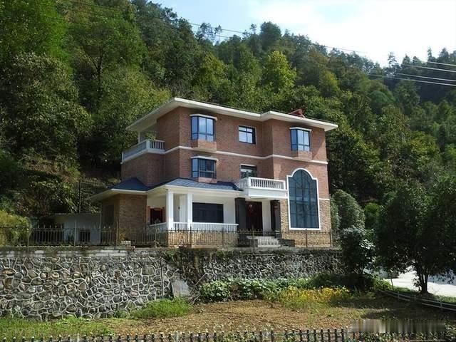 血的教训！回农村盖房就是“无底洞”，住不上卖不掉，这才是真·不动产！“早知道这