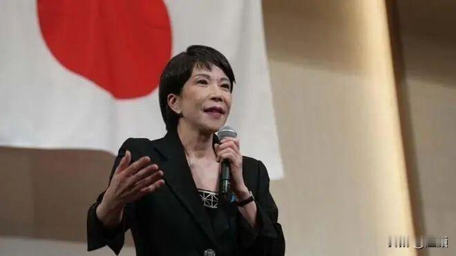 日元崩至155关口！高市早苗求中国救命纯属幻想…2025年末，日元汇率上演“自由
