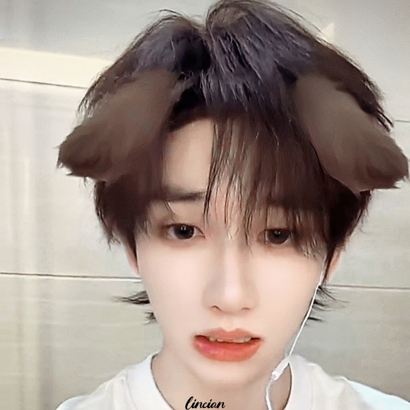 余宇涵●产出*在我很小的时候，就是你的小狗🐶*