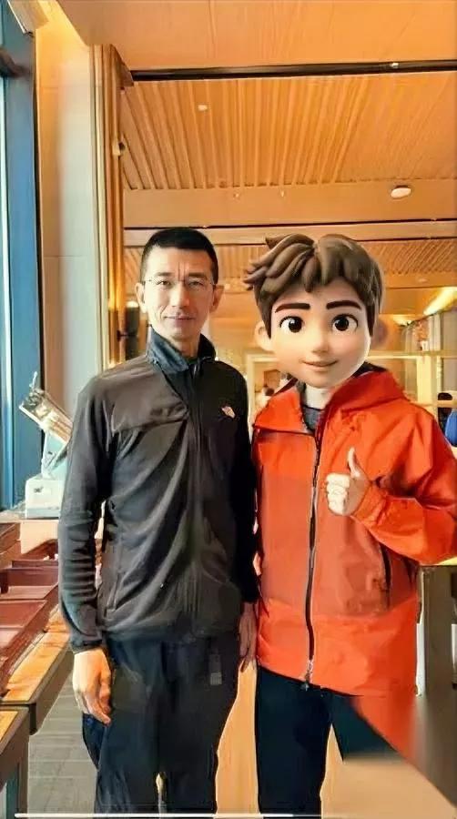 刷到孙总不盯甄选日常了第一反应不是“他要退”是这步棋藏得也太懂人心了吧？