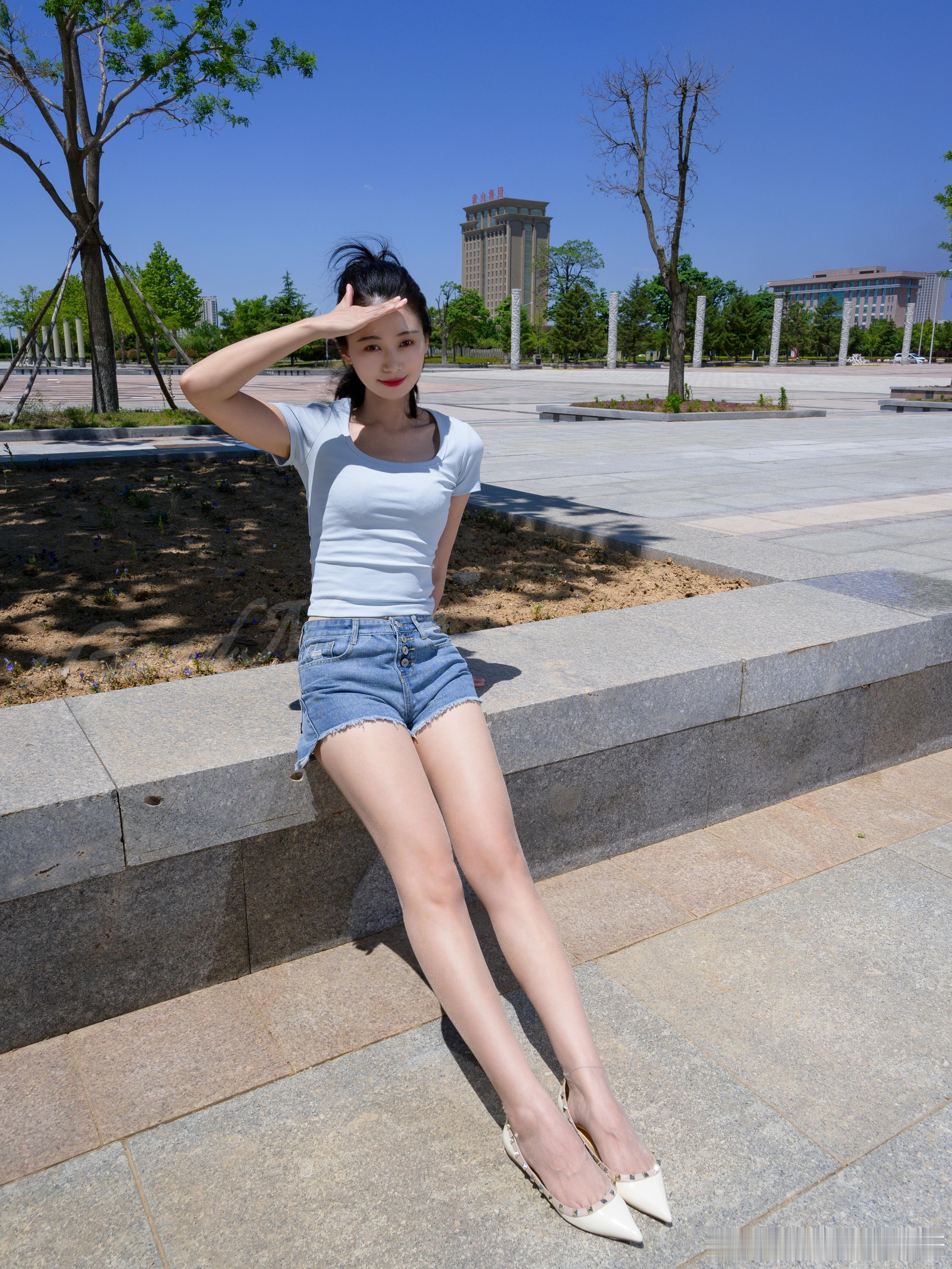 铆钉平底鞋，夏日经典穿搭～​​​