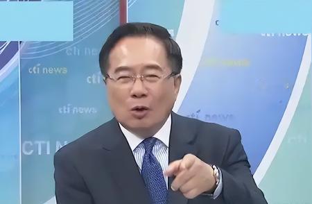 为什么很多小国家都敢跟中国翻脸不怕中国？敢说真话的蔡正元教授一话点破：中国雄而不