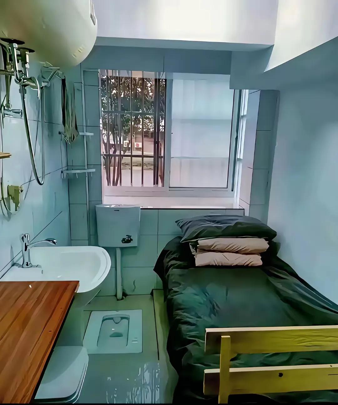 这个小窝唯一设计不足的，大家发现了吗？就是热水器的那个淋浴喷头，在屋里肯定不能洗