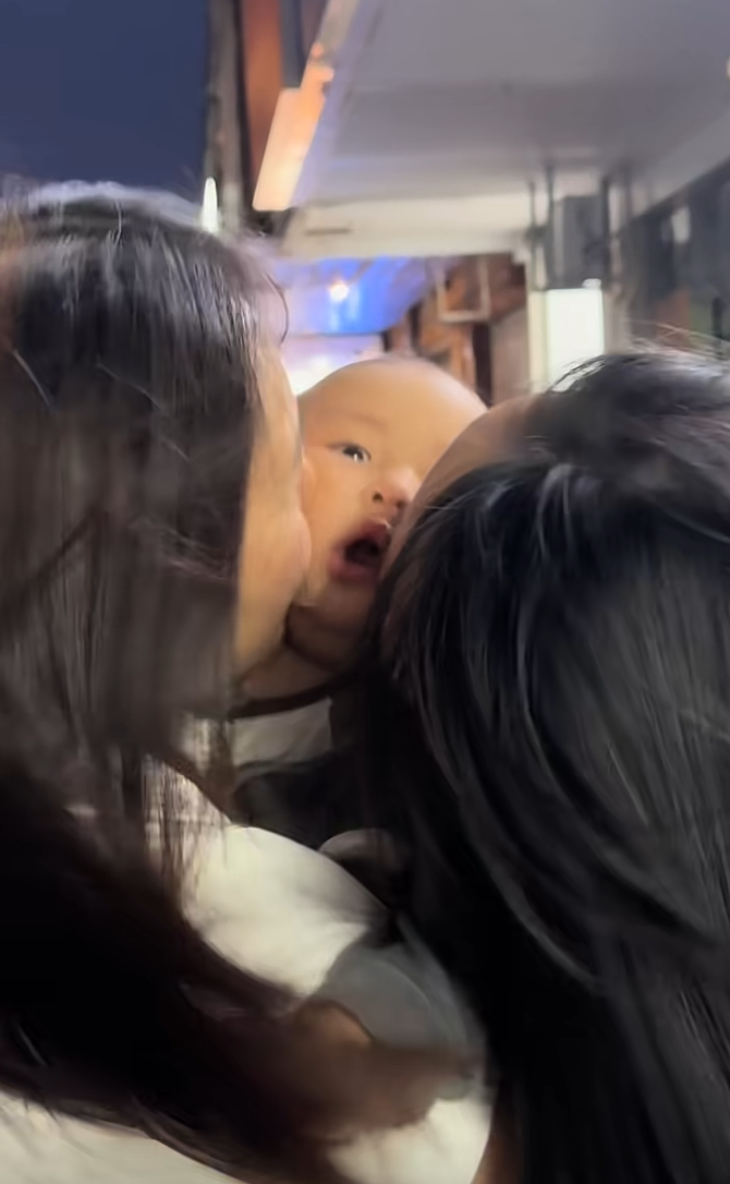 孩子你记住这边是你以后在也达不到的巅峰