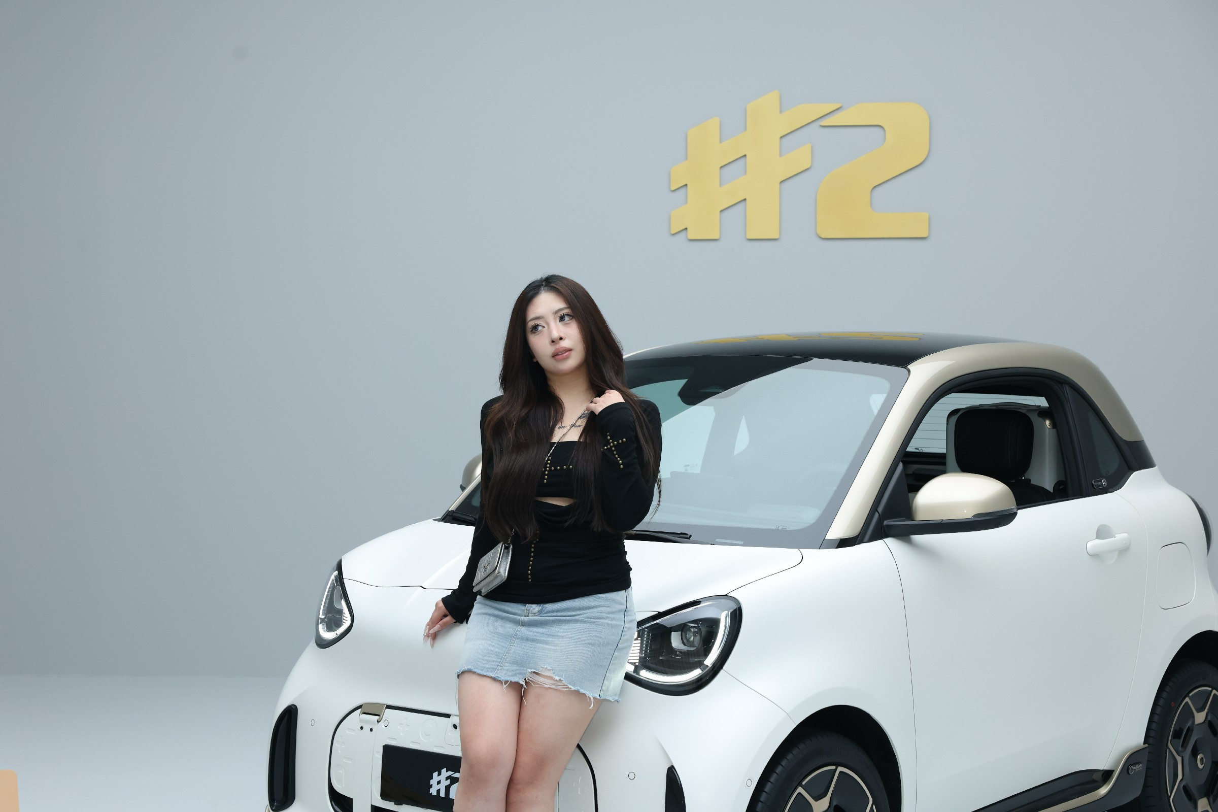 一台真正懂你的车，大概不会替你做决定，而是把选择权交到你手里。smart精灵2号就是这样：它从不规定