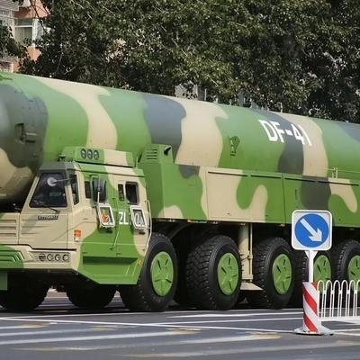 东风41 vs 航母：一枚导弹如何瘫痪海上堡垒？