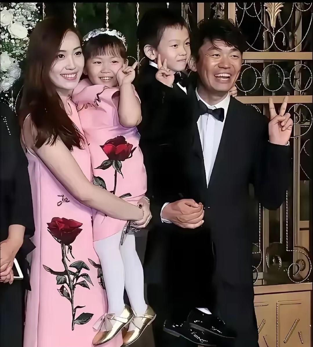 2018年法院一锤定音，王宝强婚内财产该分的分、该判的判。回头看最让人后背发凉的