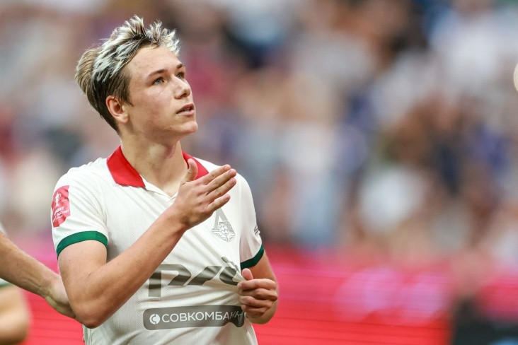 俄罗斯超新星出生于2005年的莫斯科火车头新星巴特拉科夫（AlekseyBat