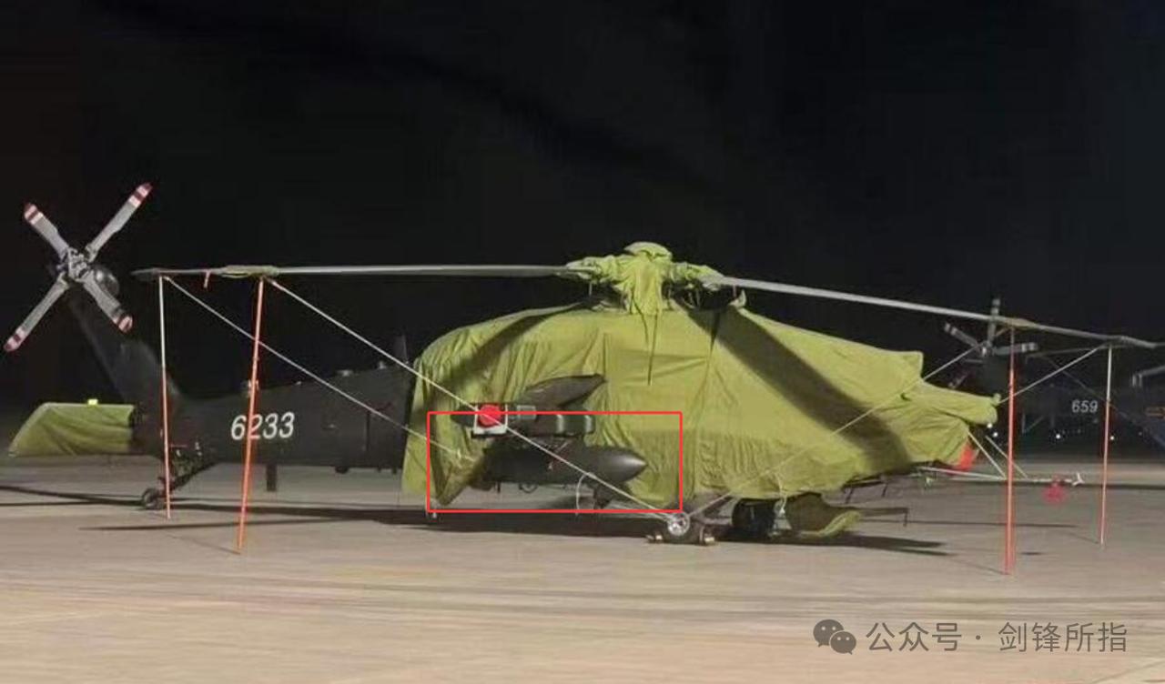 直21的机腹挂的是副油箱？还是电子战吊舱？新型重武直新图反而让人迷糊！
