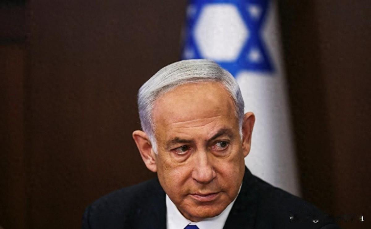 以色列总理：内塔尼亚胡，三重危机蜂拥而至内塔尼亚胡好像不太行了，三重危机一起来