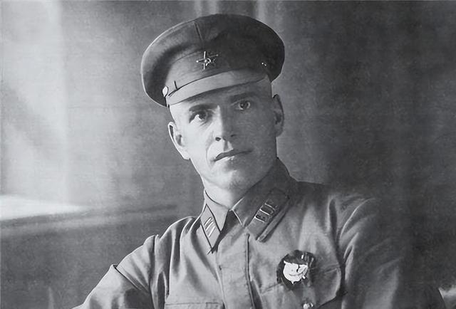 朱可夫去世后，苏联政府对他3个貌美的女儿，下了一个残忍的命令。这位曾率军攻克柏林