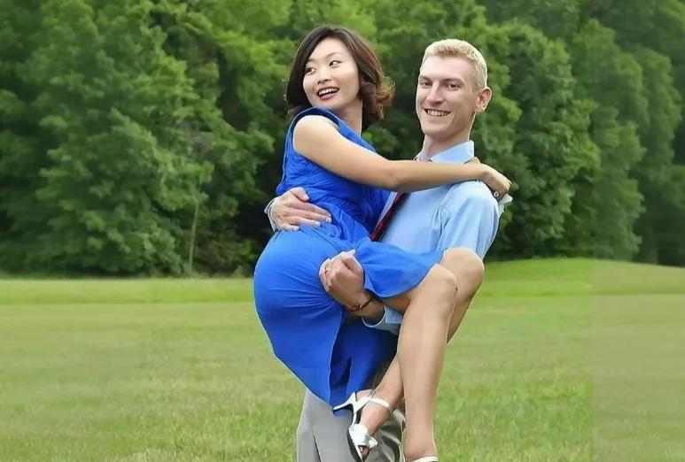 71岁的敬一丹离世，最放心不下的人还是女儿王尔晴。从女儿年轻时在北极做向导，到婚