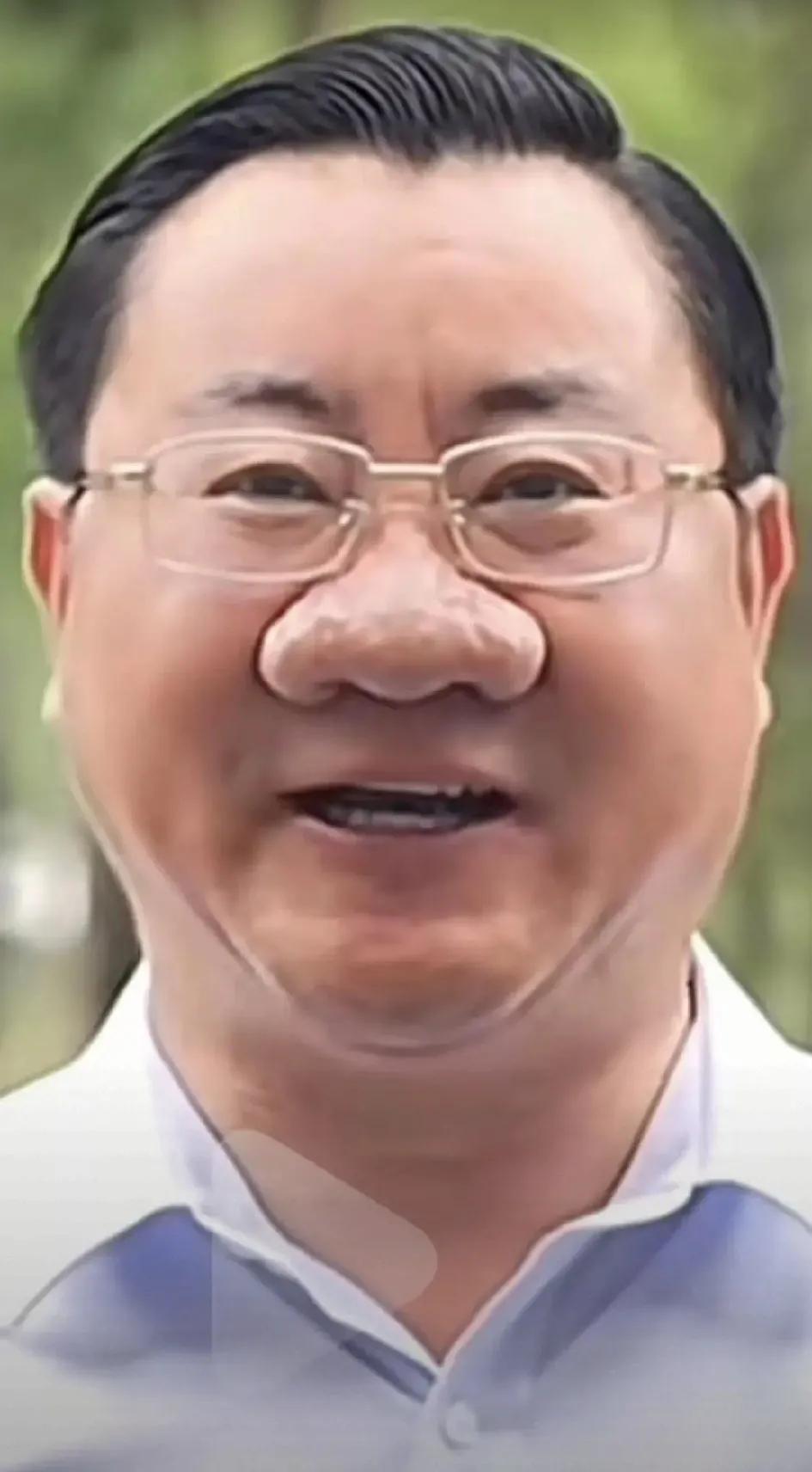 这就是大家常说的大蒜鼻吗？从没见过这种形状鼻子，今天在网上看到这个鼻子被吓了一跳