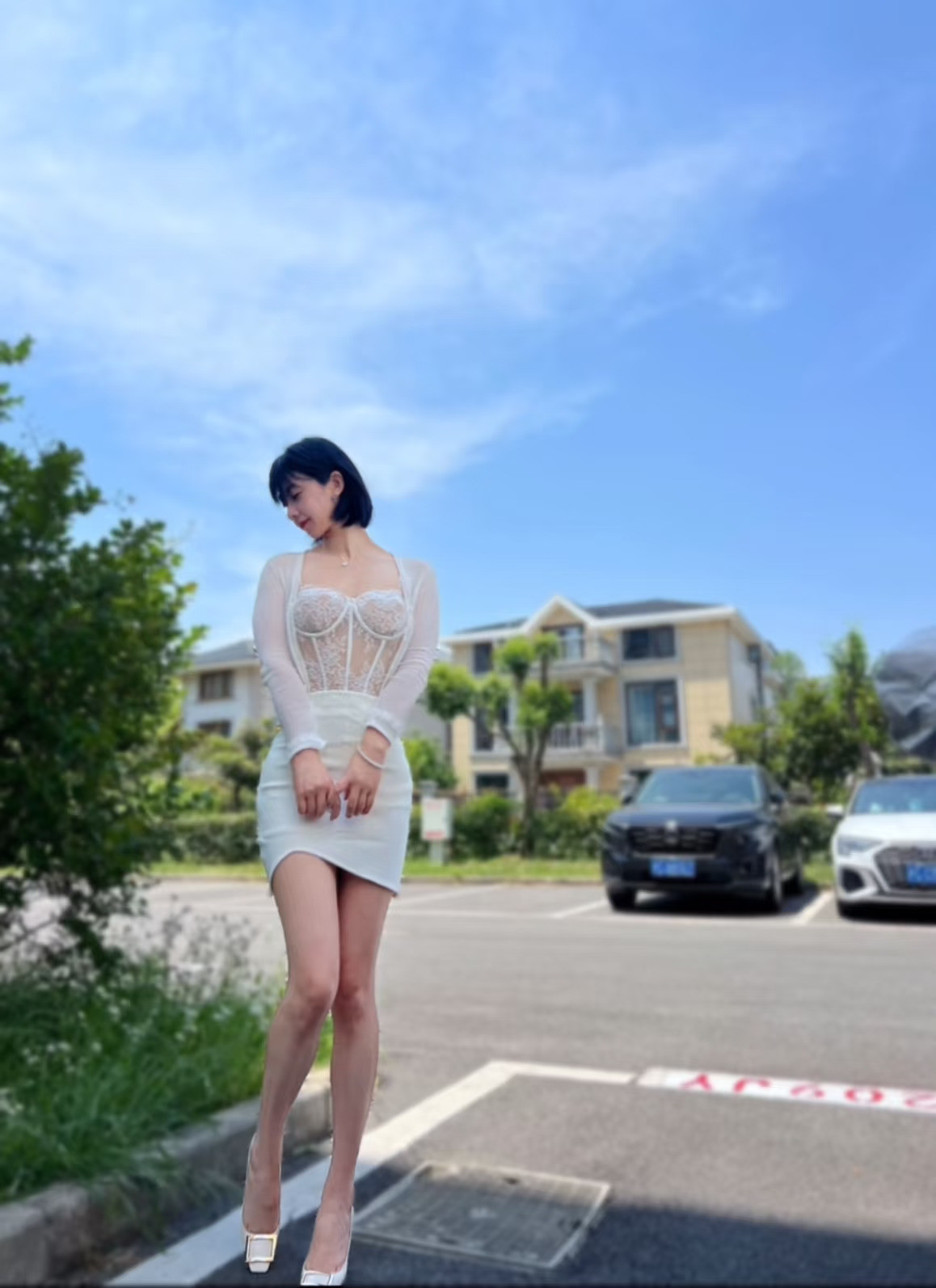 哇，她身材太好了吧~