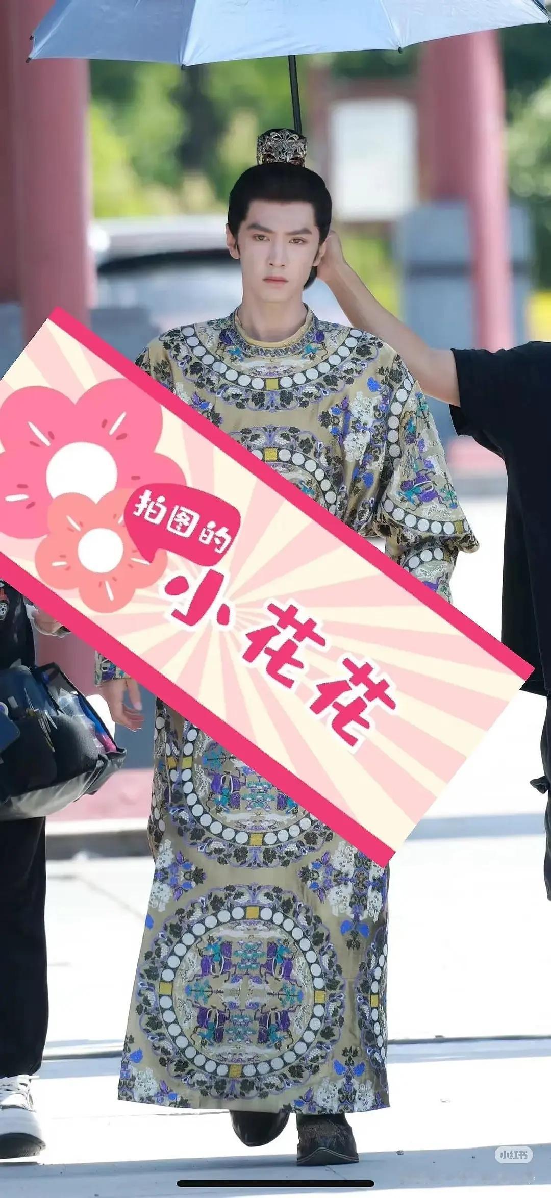 谁家热带风情瓷砖成精了​​​