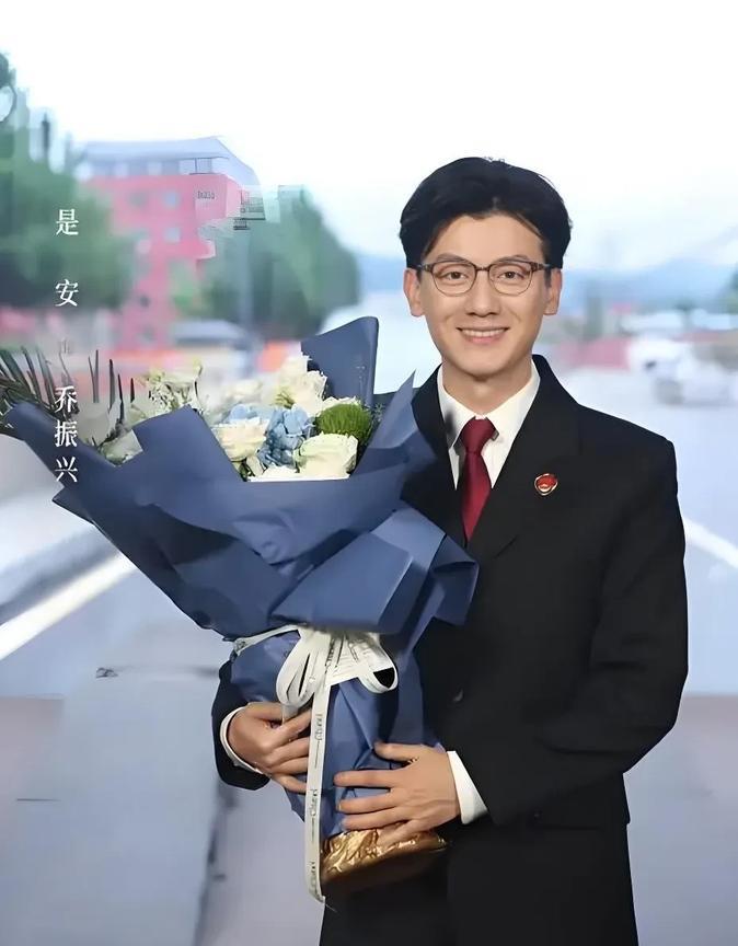 电视剧《以法之名》热播，有一个情节我却一直没有搞清楚，那就是剧中是安饰演的乔