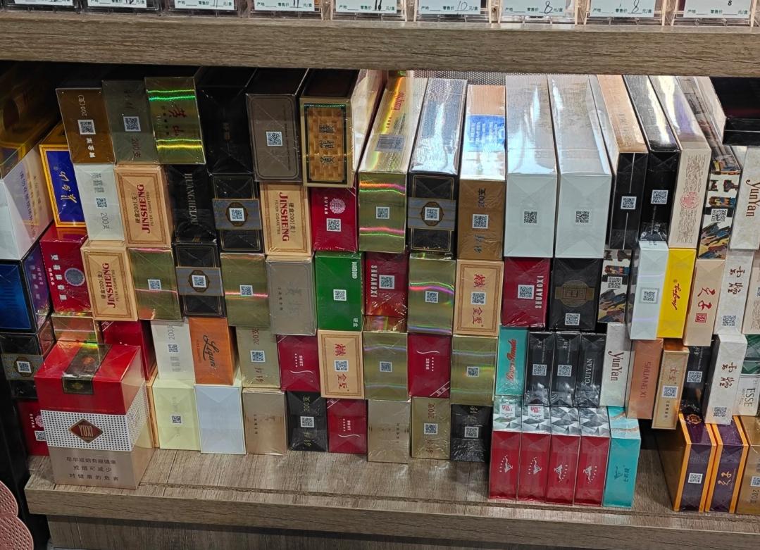 烟草公司这回是真慌了！俩坏消息扎堆来，怕是连觉都睡不踏实！低价烟一涨价，零