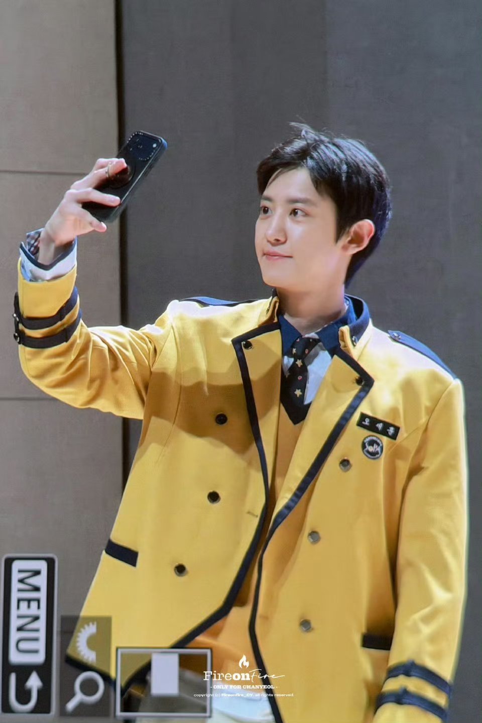 朴灿烈朴灿烈高中毕业（圆梦）