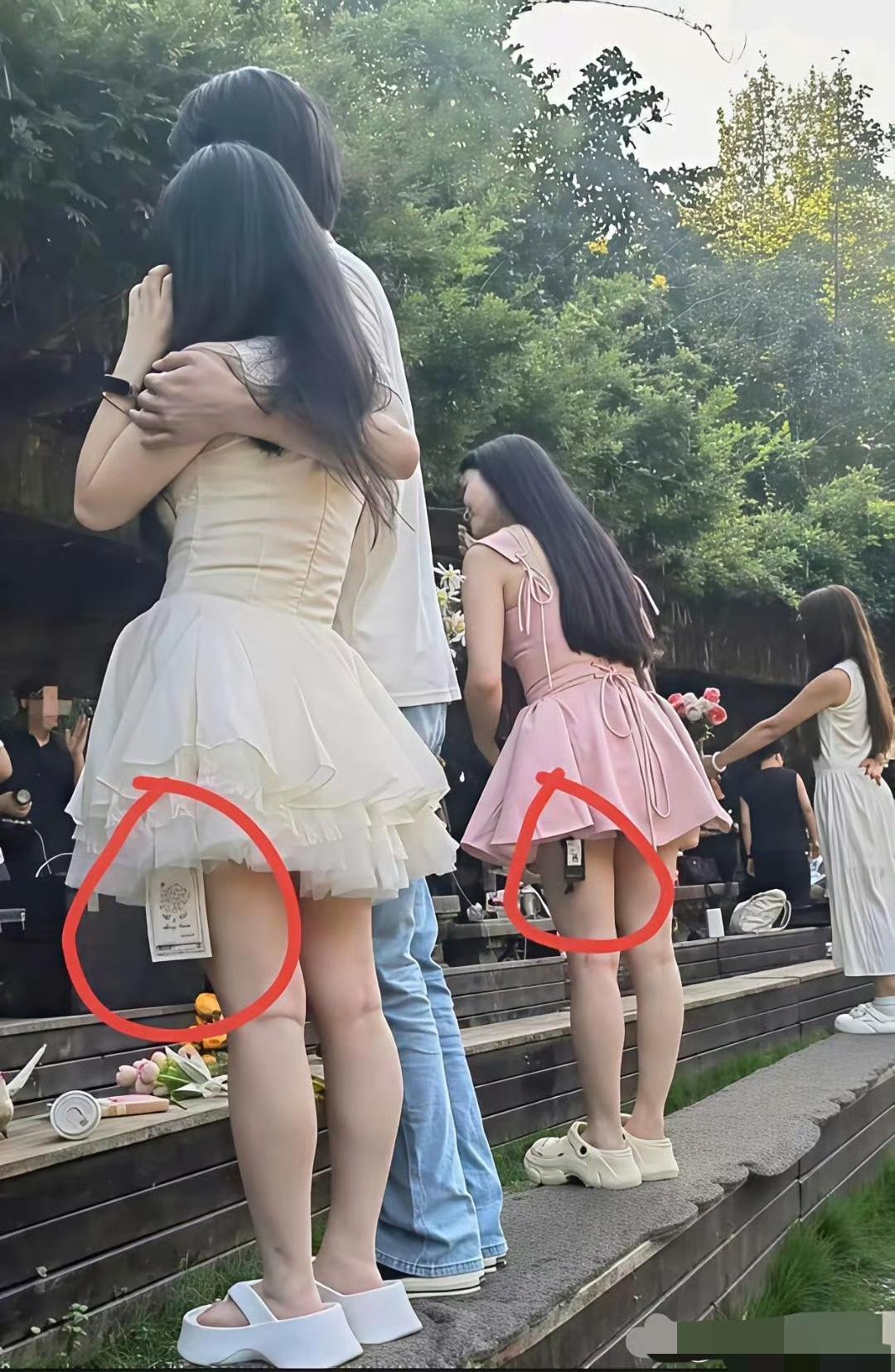 咱就是说，这裙子非穿不可吗？有时候走在街上，看到女生穿带吊牌的衣服，还以为人家