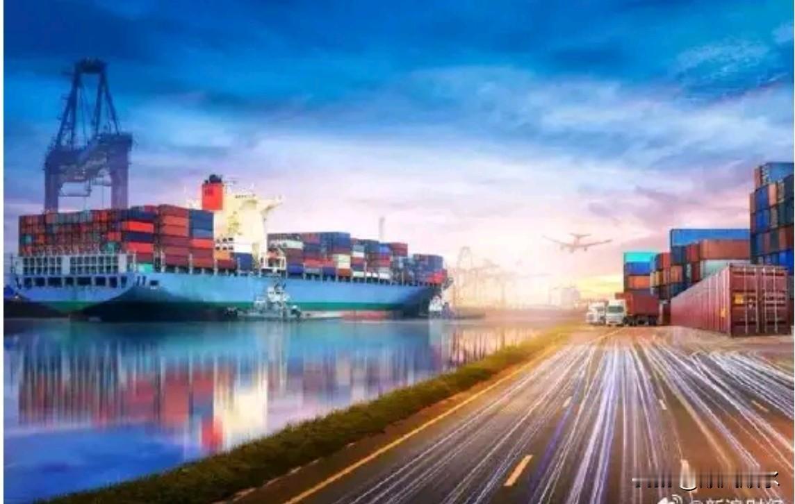 海关总署数据：今年前11月，中国外贸顺差首破1万亿美元。《华尔街日报》说，这