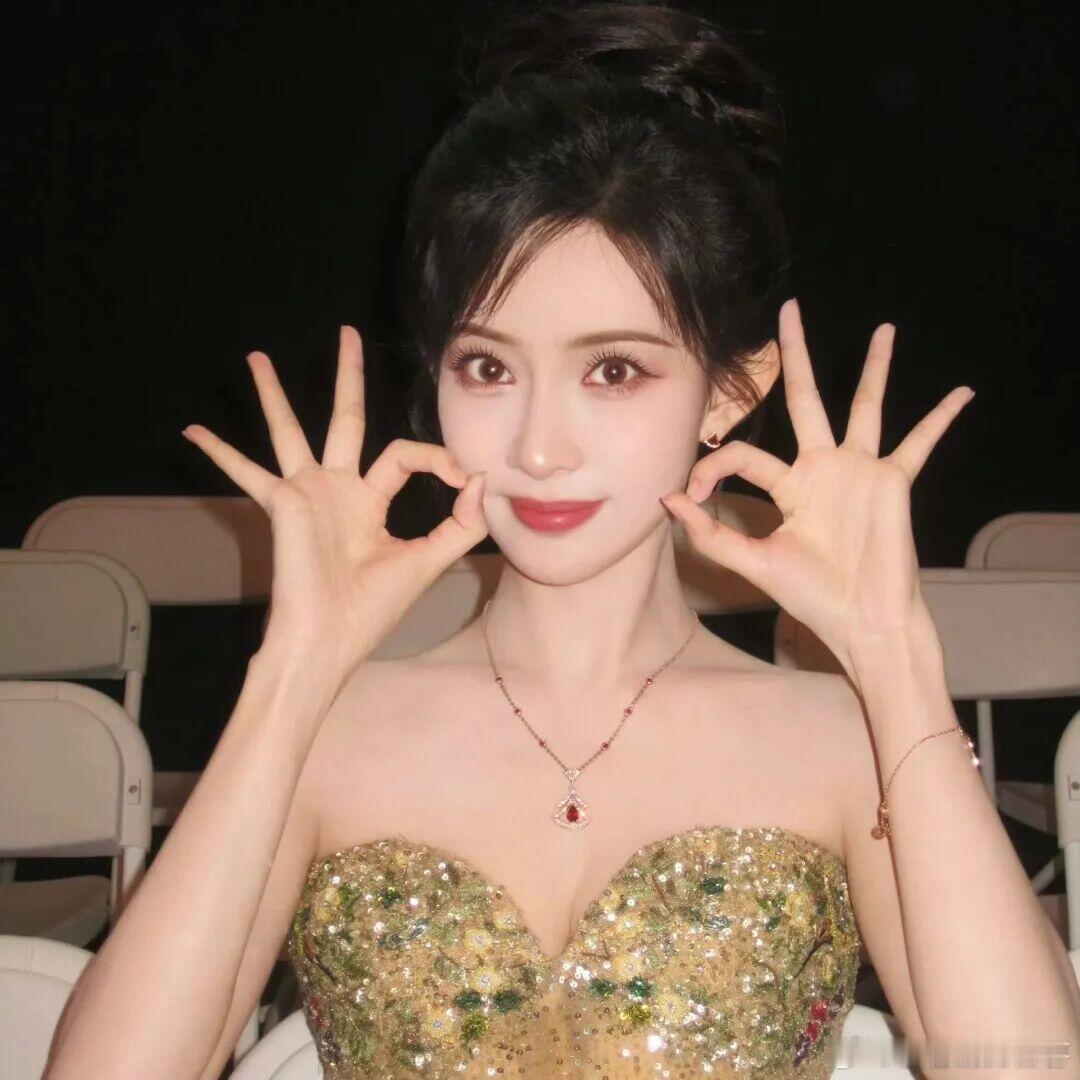 孟子义Share孟子义壁纸~孟子义｜头像壁纸｜​​​