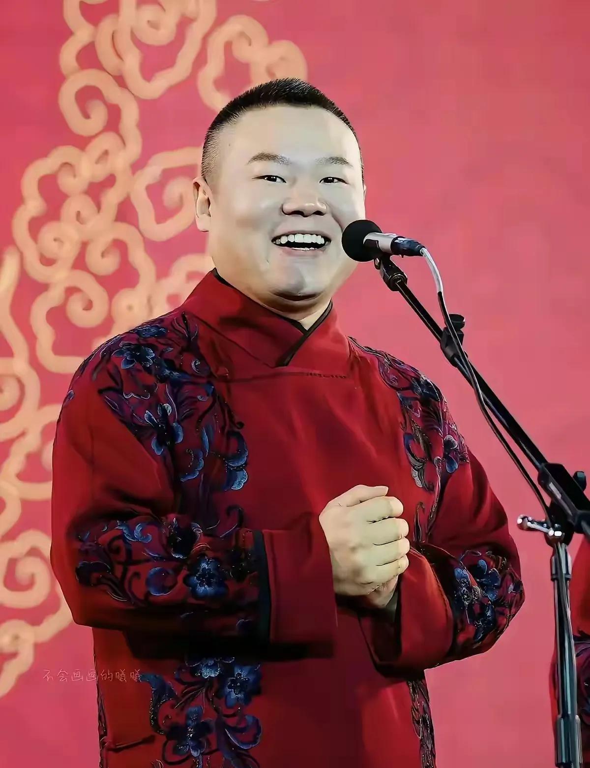 岳云鹏到底是不是“不务正业”？随着岳云鹏个人演唱会的成功，岳云鹏被人捧上天了，