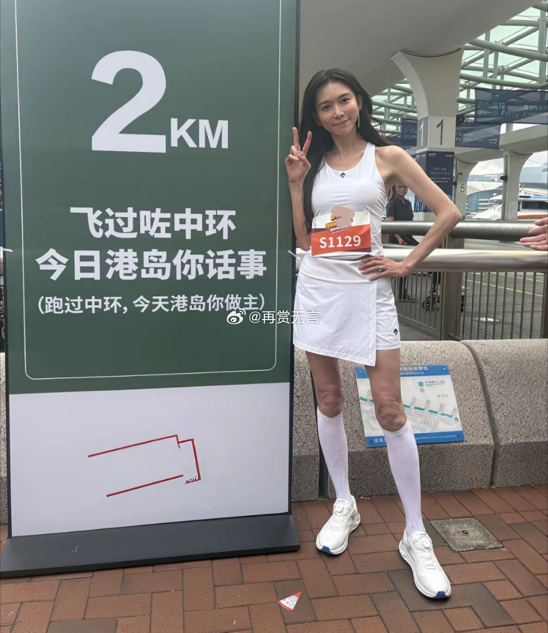 这才是真的不老女神，林志玲都年近60了。