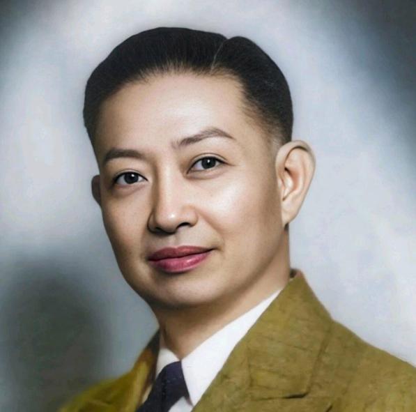 1956年，周总理请梅兰芳率团赴日演出，但梅兰芳面露难色，不愿意去日本。周总理看