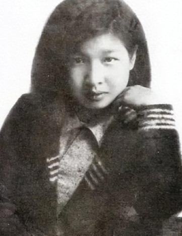 井冈山上，一个漂亮的女红军闯进毛泽东家里，先后两次在吃饭的时候擅自掀开了毛泽东家