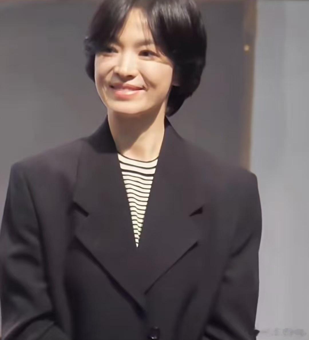 真没想到，曾经的女神怎么变化这么大！谁知道她这些年经历了什么？自从离婚后，好像宋