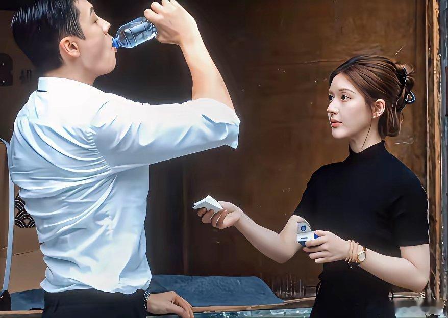 赵露思，陈伟霆《许我耀眼》中，许妍的运货车出了问题，她并未立刻叫货车，而是颓丧地