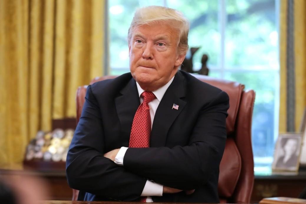 巴拿马这次算是把自己坑惨了。年初站到美国那边，硬是把原本租给中企的两处港口强行