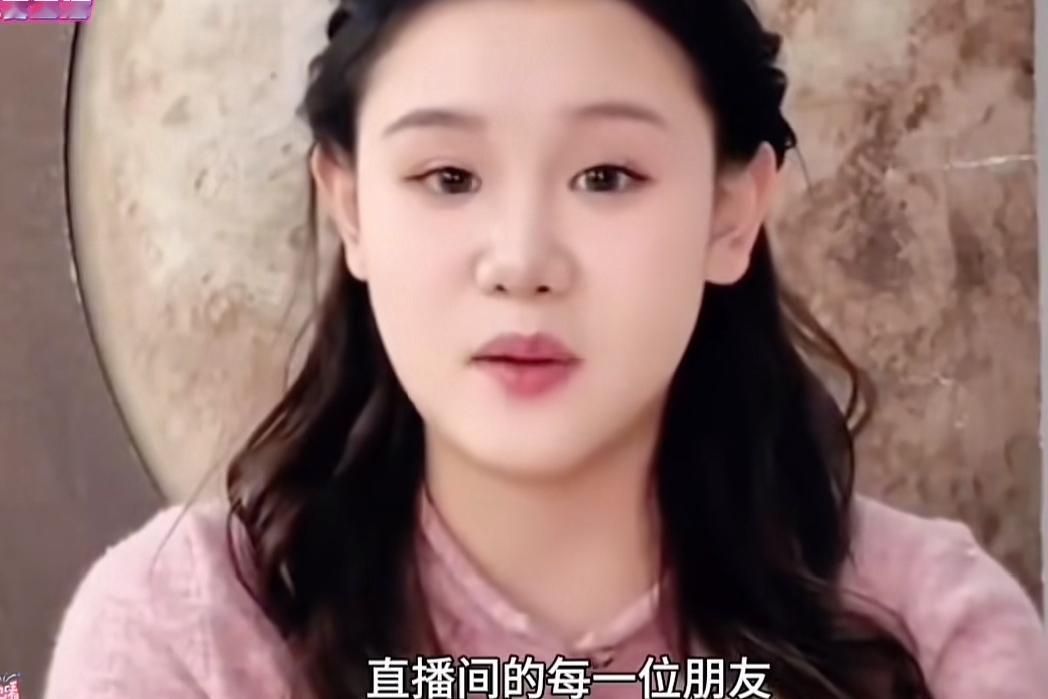最近网上对张家齐的评论很多，褒贬不一，咱们看看张家齐怎样说的，她表示：最近自己听